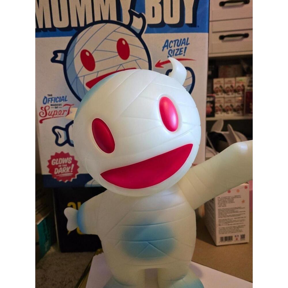 Super7 SuperSize Mummy Boy Super White/Blue Glow In the Dark